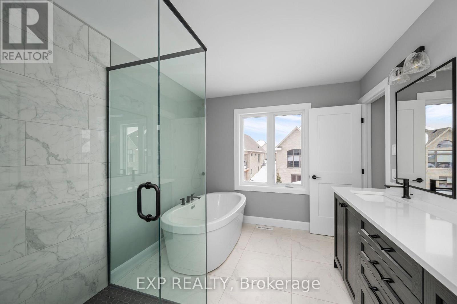 2044 Wickerson Road, London South, Ontario  N6K 5C4 - Photo 20 - X12967560