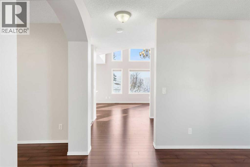 10 Arbour Stone Rise NW, Calgary, Alberta  T3G 4N2 - Photo 5 - A2299216