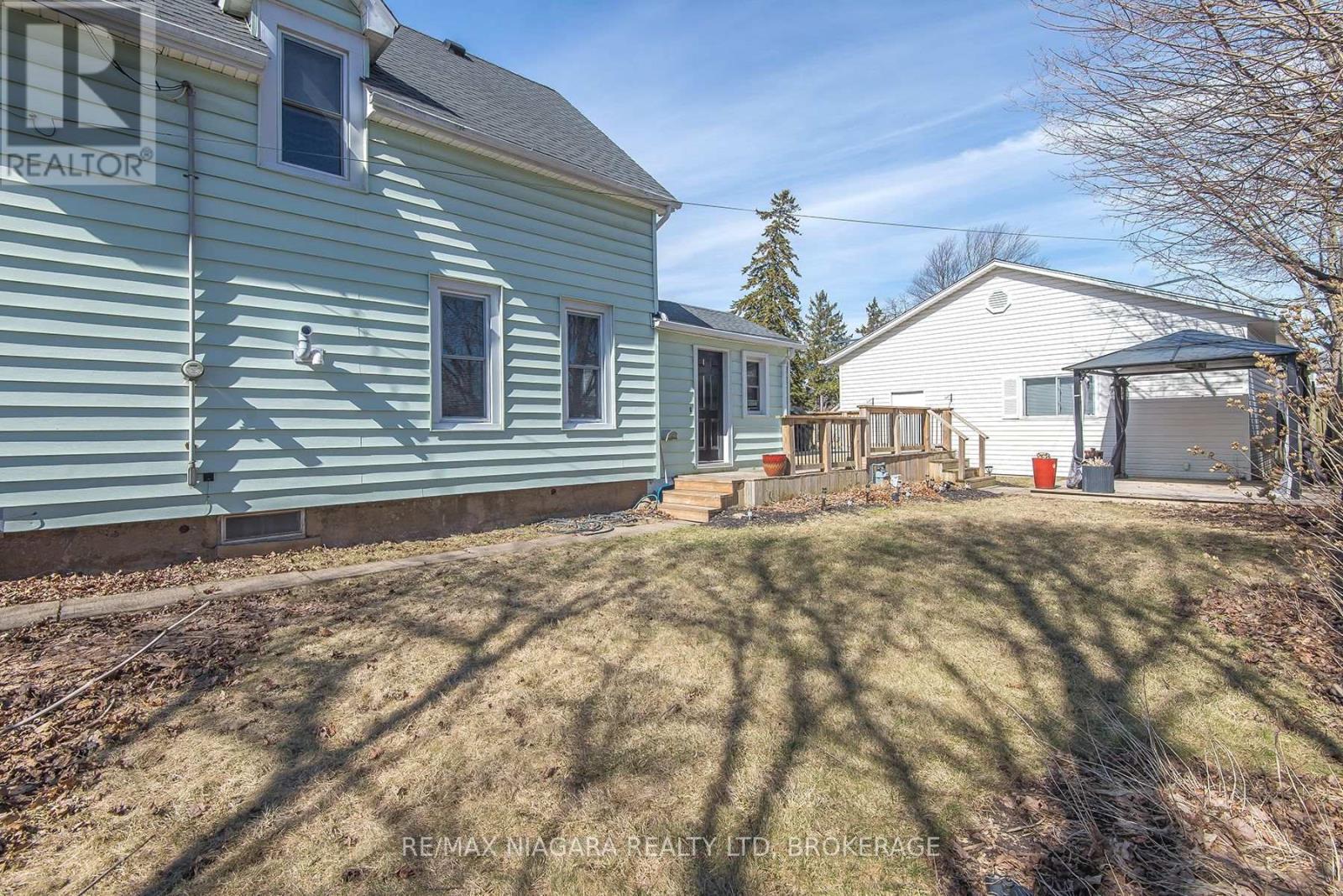 9 Beech Street, Port Colborne, Ontario  L3K 3N7 - Photo 5 - X12870192