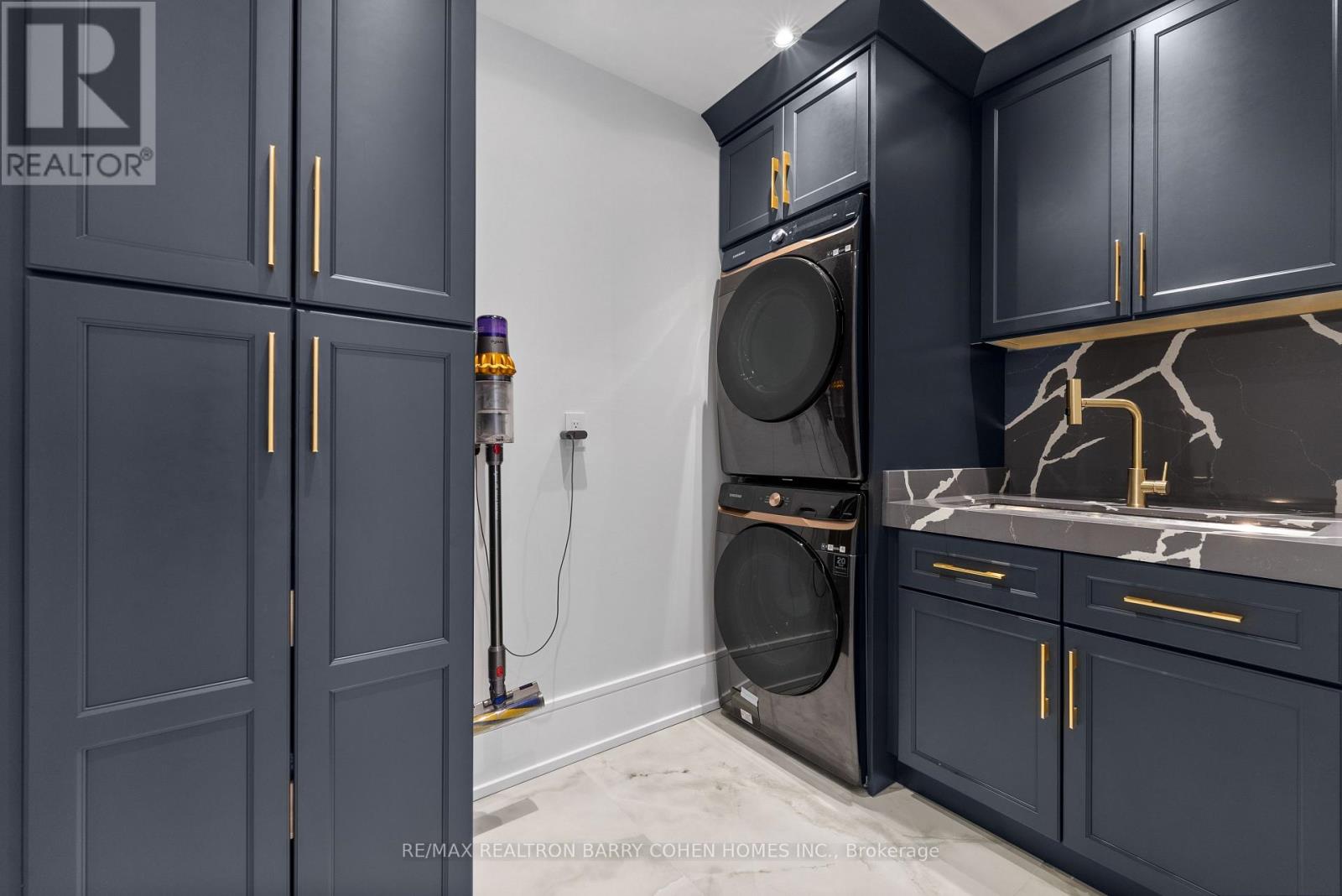 615 Briar Hill Avenue, Toronto, Ontario  M5N 1N4 - Photo 27 - C12967468