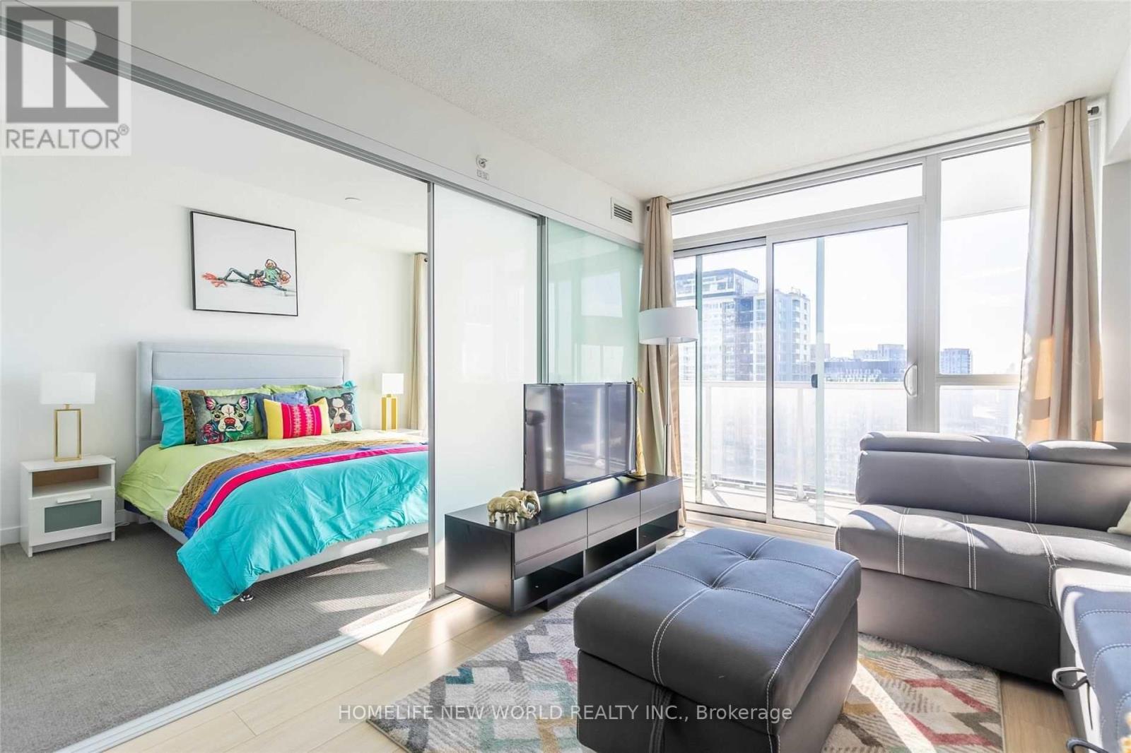 3611 - 75 Queens Wharf Road, Toronto, Ontario  M5V 0J8 - Photo 17 - C12967474