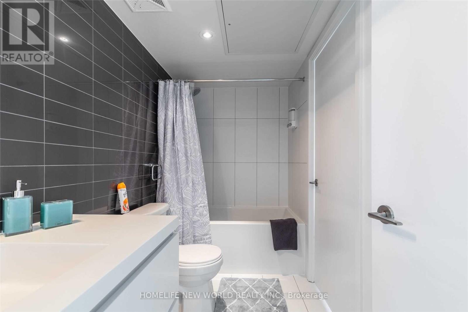 3611 - 75 Queens Wharf Road, Toronto, Ontario  M5V 0J8 - Photo 29 - C12967474