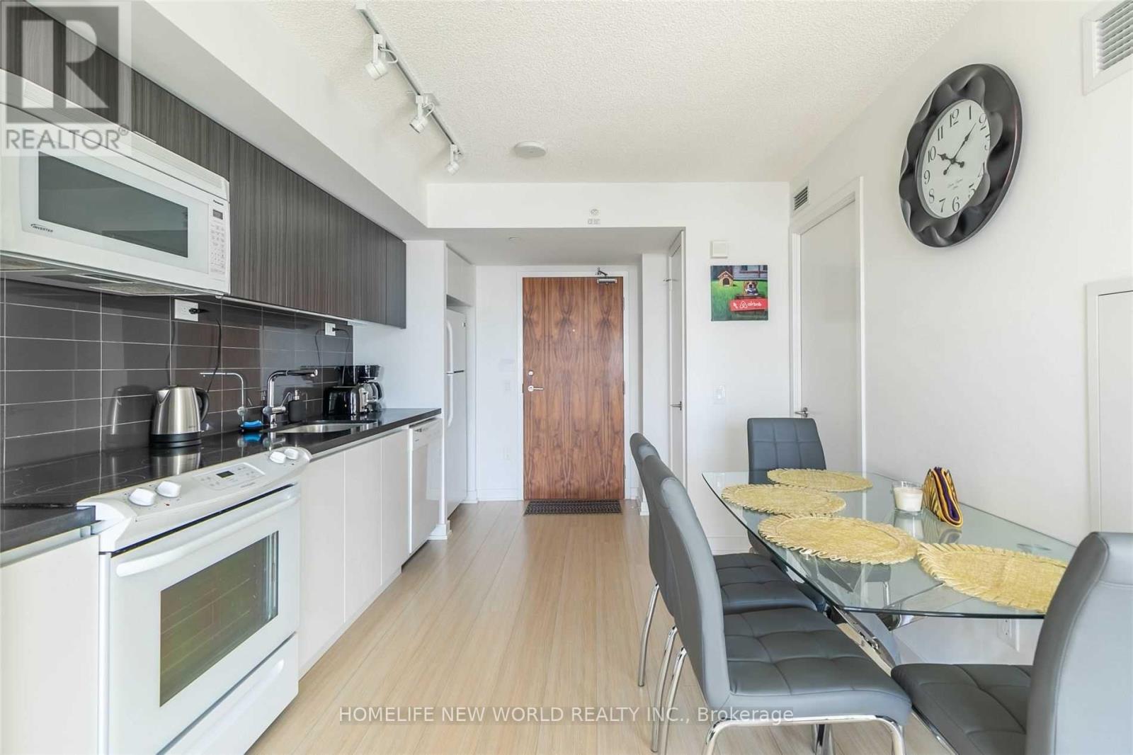 3611 - 75 Queens Wharf Road, Toronto, Ontario  M5V 0J8 - Photo 7 - C12967474