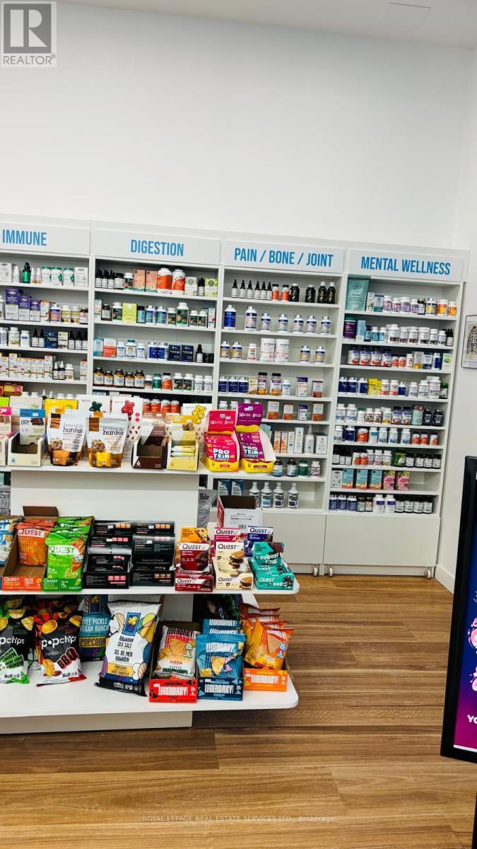 120 Bloor Street E, Toronto, Ontario  N4W 1B7 - Photo 8 - C12967548