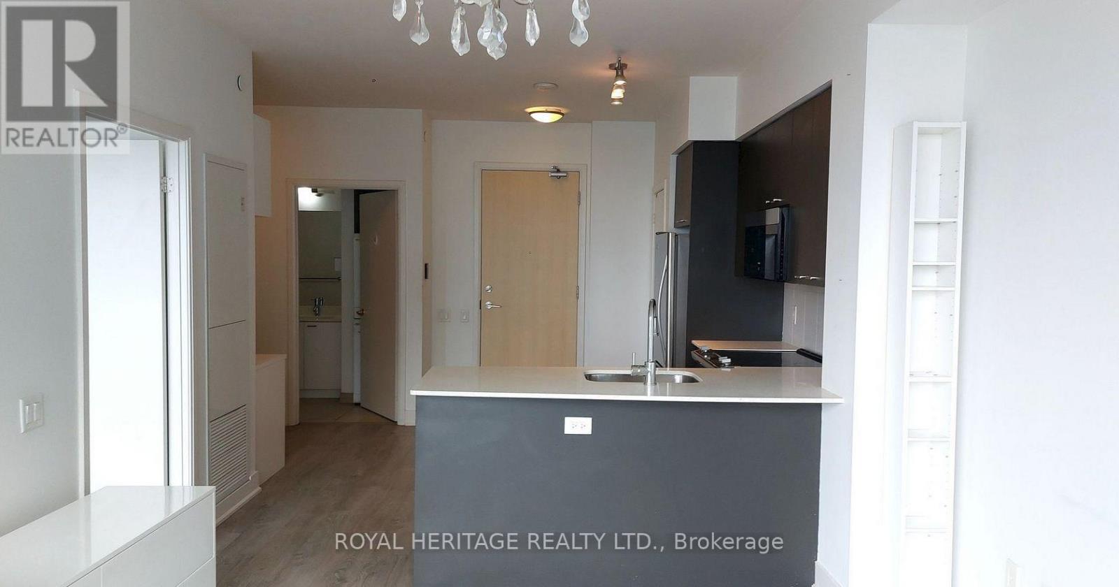 1106 - 30 Roehampton Avenue, Toronto, Ontario  M4P 0B9 - Photo 5 - C12967590