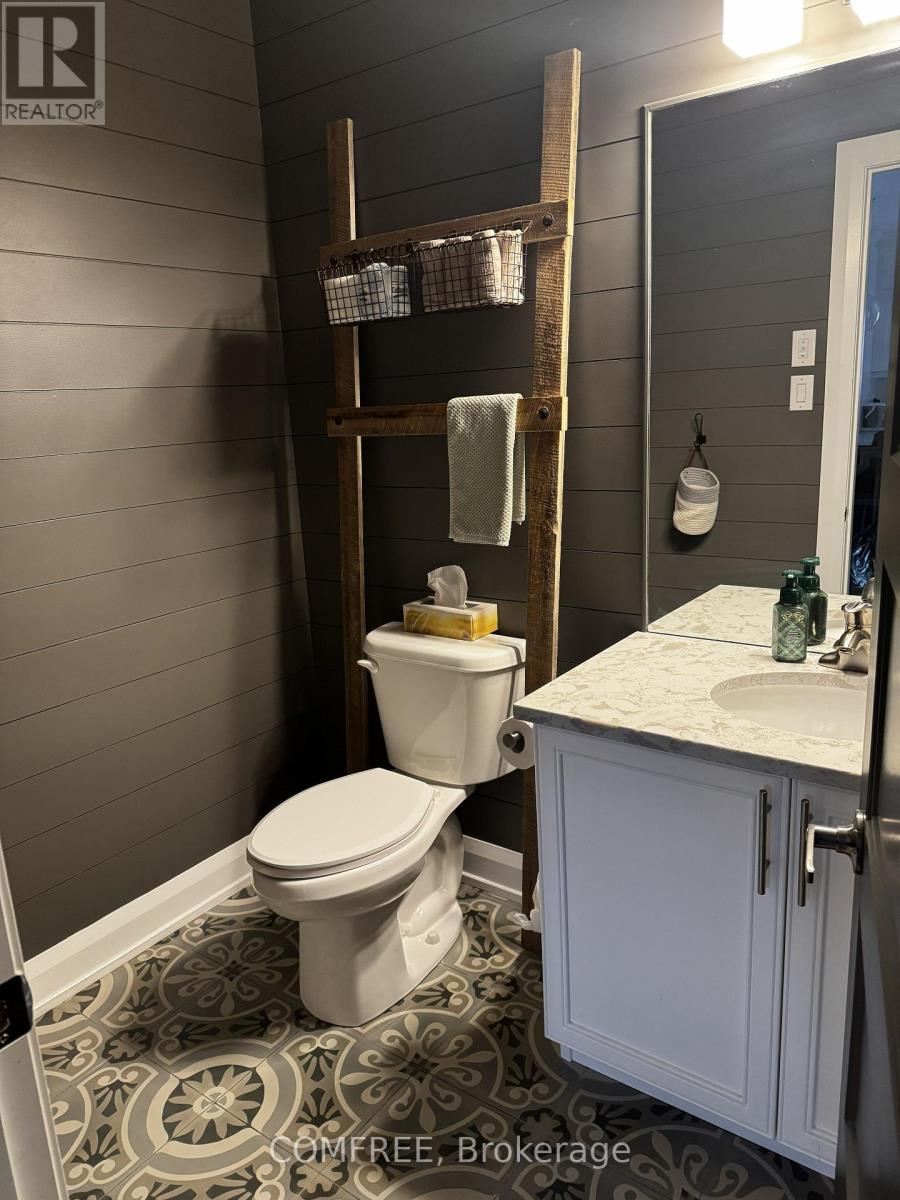 601 Meadowridge Circle, Ottawa, Ontario  K0A 1L0 - Photo 3 - X12967458