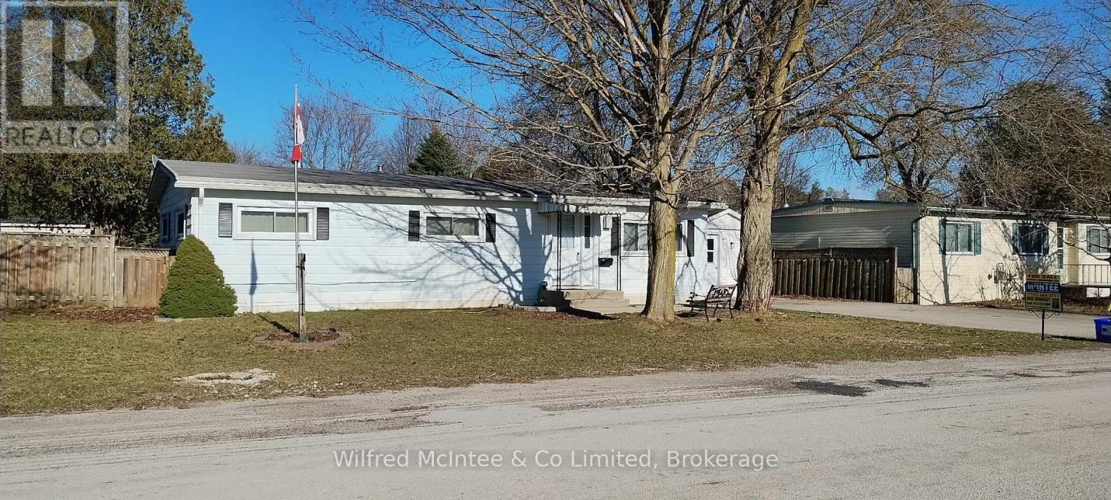 20 CARDINAL STREET, Brockton, Ontario