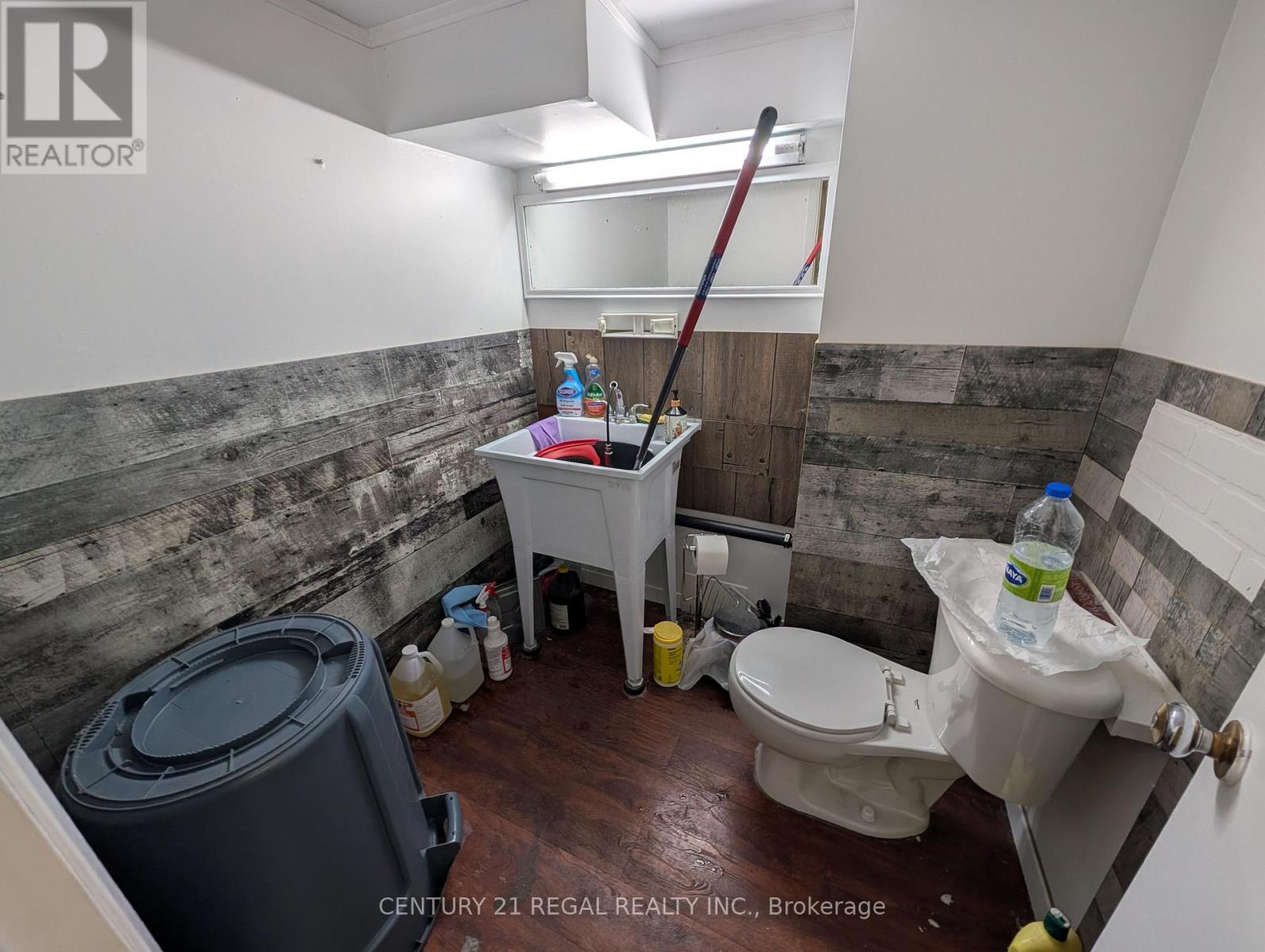 Main - 923 Kingston Road, Toronto, Ontario  M4E 1S6 - Photo 12 - E12967452