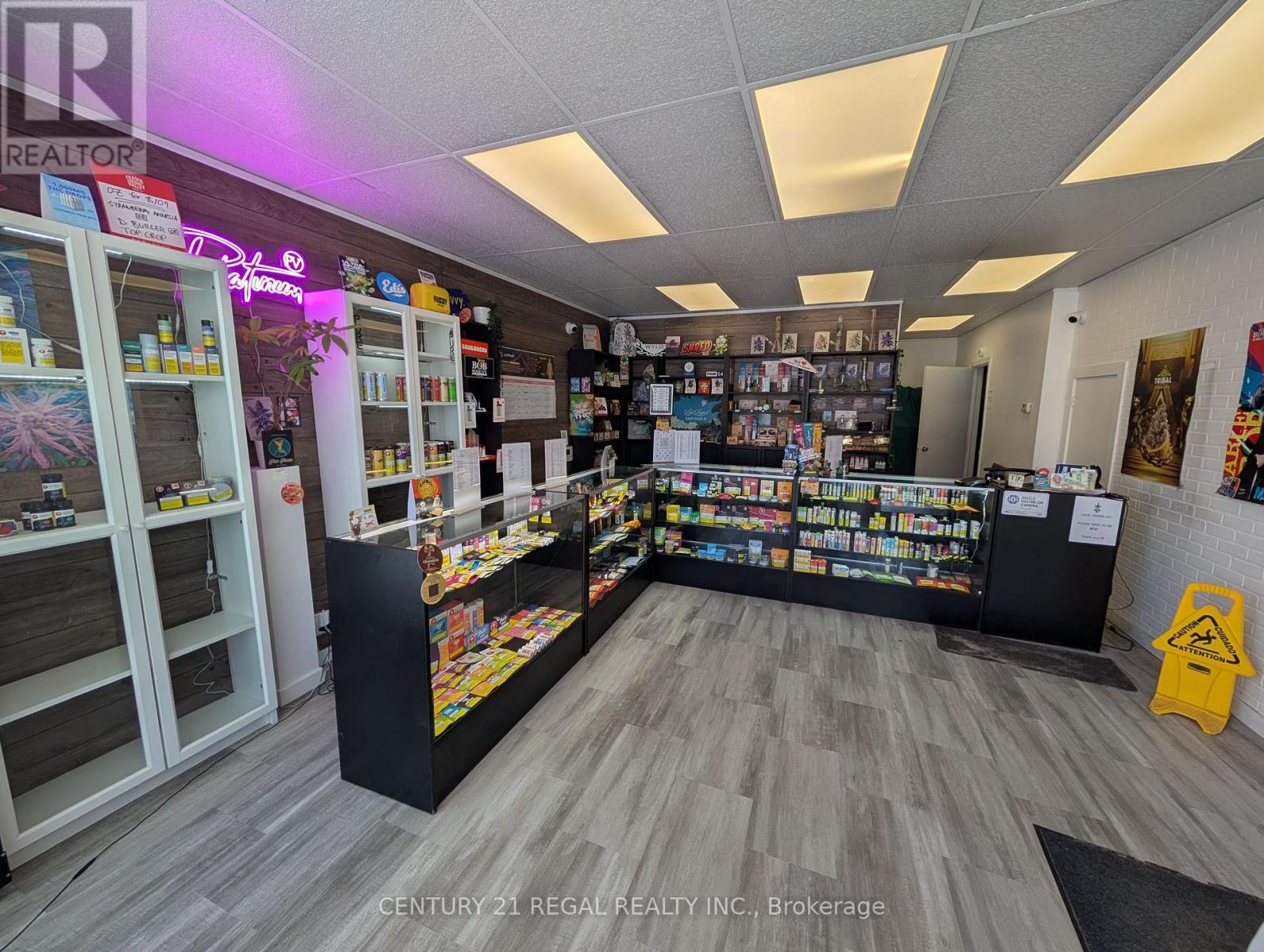 Main - 923 Kingston Road, Toronto, Ontario  M4E 1S6 - Photo 4 - E12967452