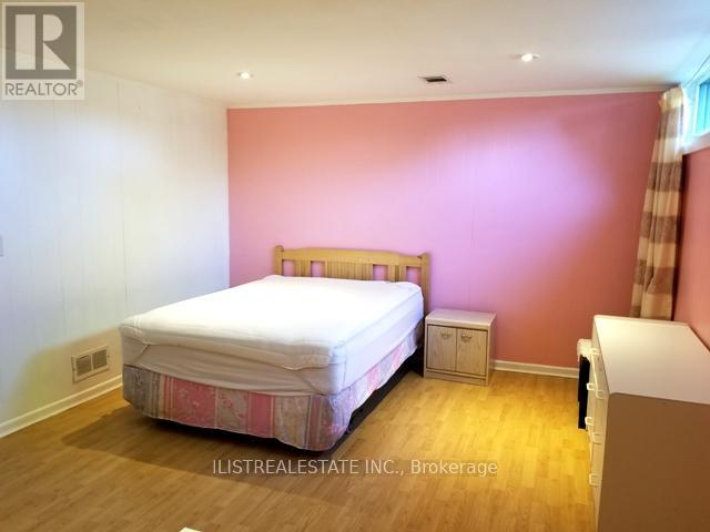 26 Arbutus Crescent, Toronto, Ontario  M1P 1W9 - Photo 18 - E12967478