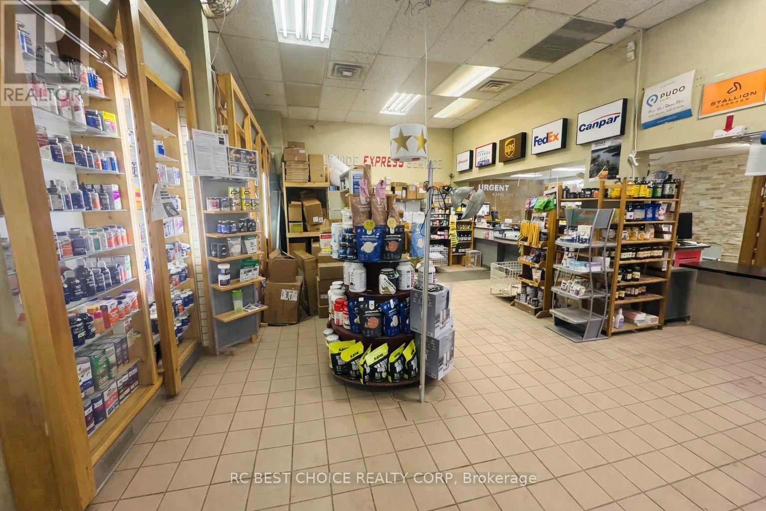 101 - 300 Coxwell Avenue, Toronto, Ontario  M4L 3B6 - Photo 4 - E12967506