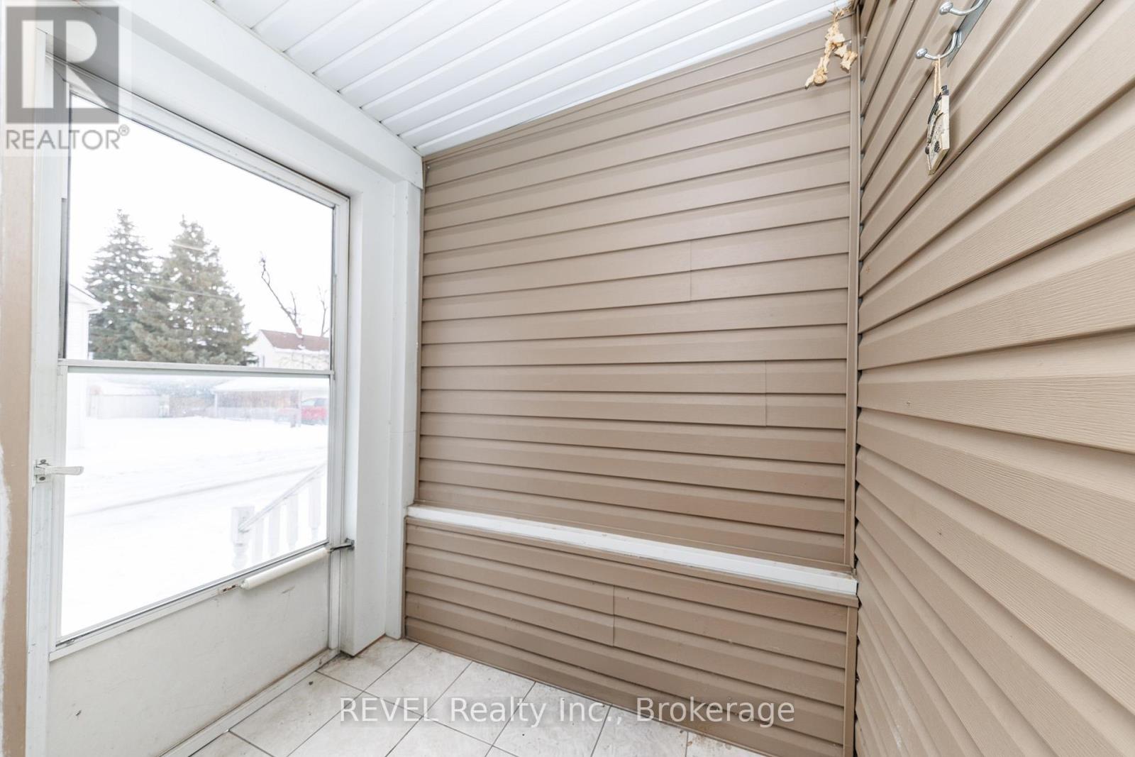 4621 Jepson Street, Niagara Falls, Ontario  L2E 1J5 - Photo 4 - X12967450