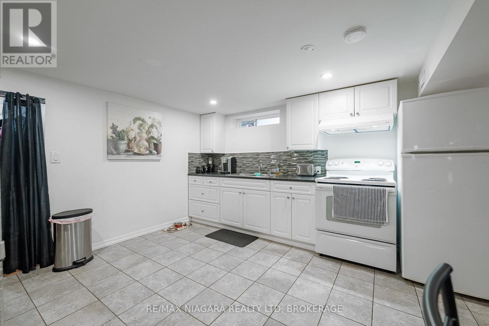 63 Moffatt Street, St. Catharines, Ontario  L2P 2L5 - Photo 15 - X12967596