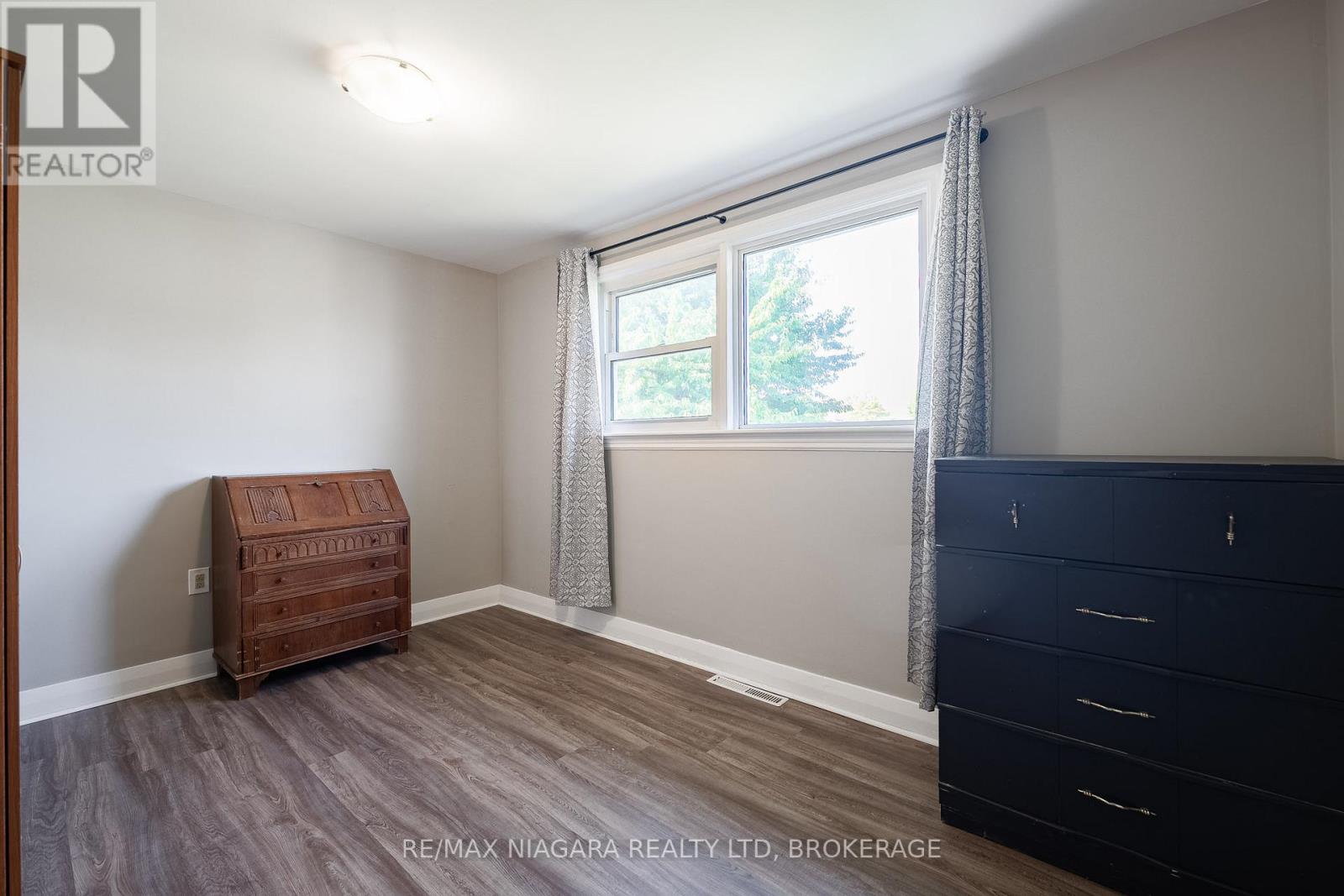 63 Moffatt Street, St. Catharines, Ontario  L2P 2L5 - Photo 9 - X12967596