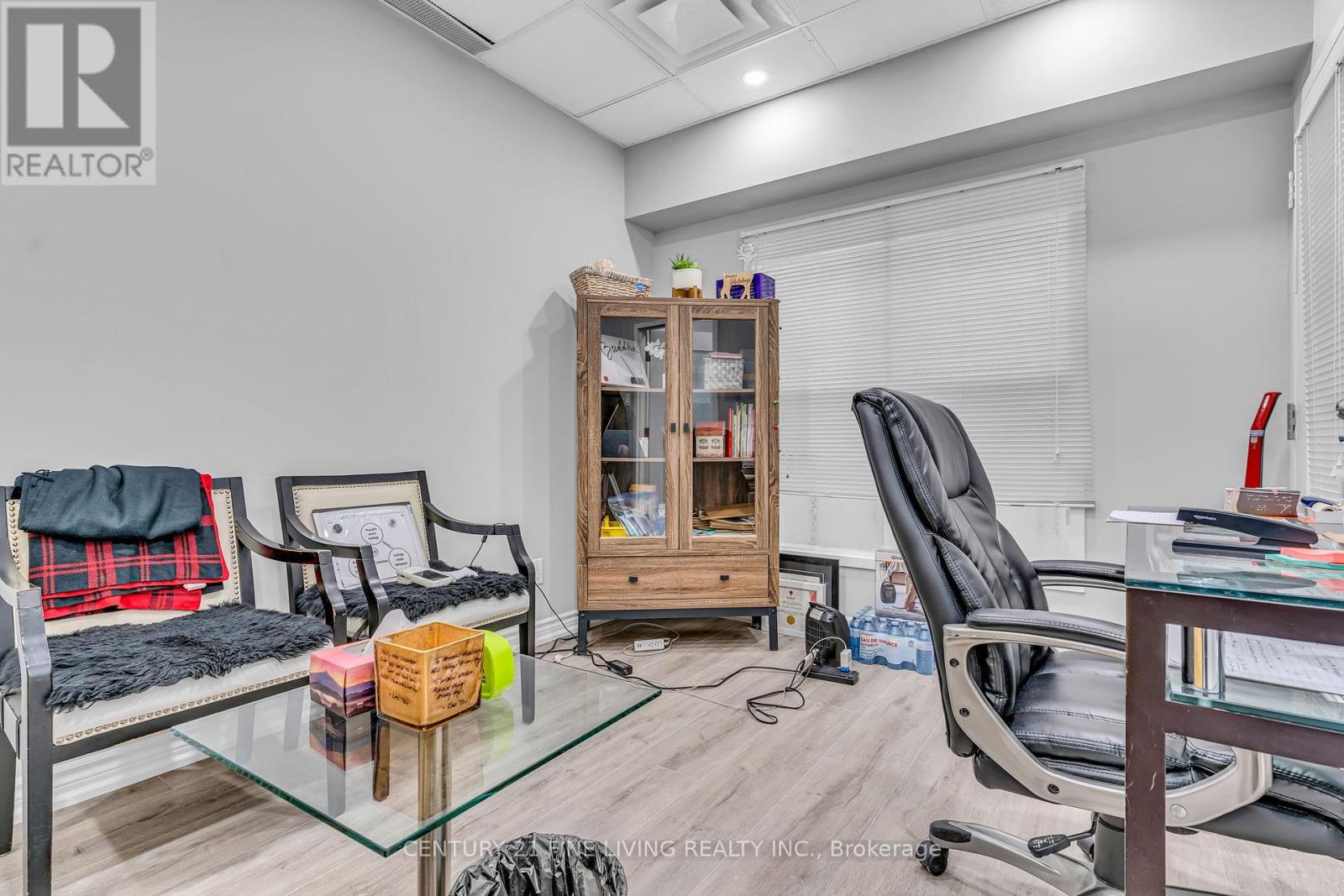 4-205 - 115 Woodstream Boulevard, Vaughan, Ontario  L4L 8K5 - Photo 11 - N12967512