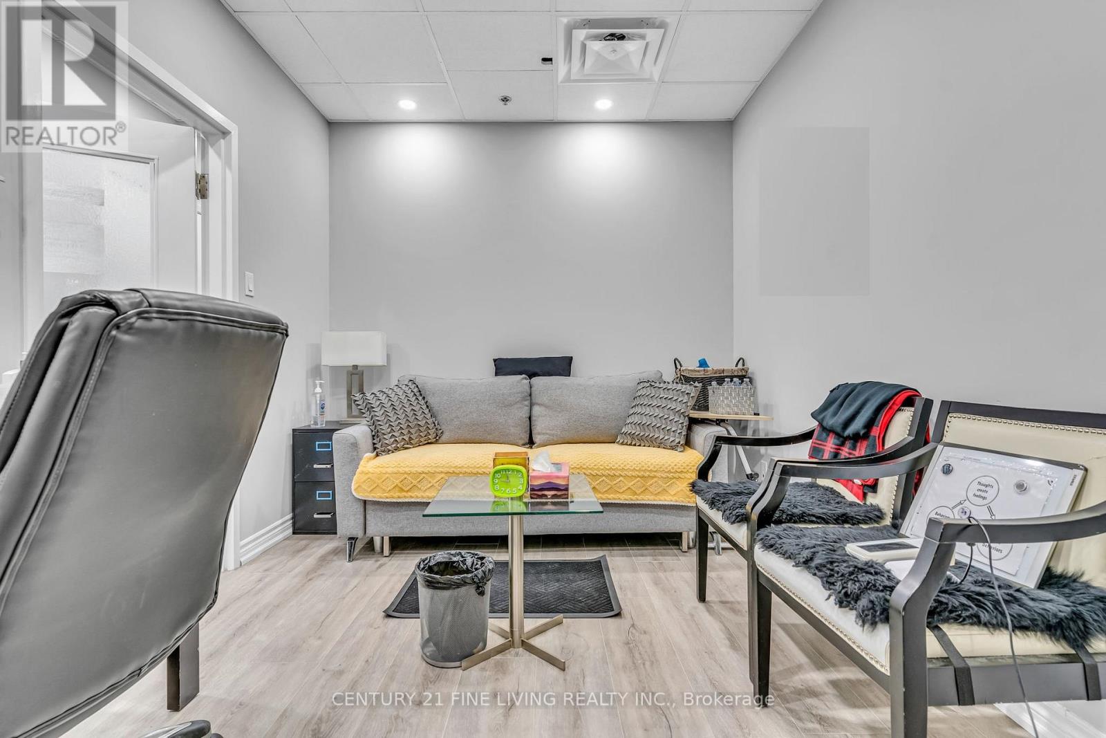 4-205 - 115 Woodstream Boulevard, Vaughan, Ontario  L4L 8K5 - Photo 16 - N12967512