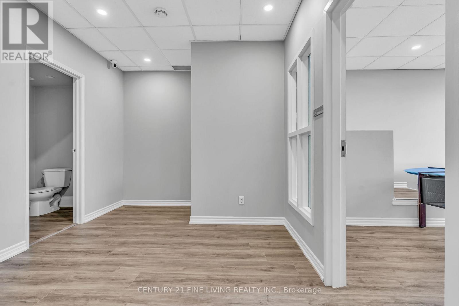 4-205 - 115 Woodstream Boulevard, Vaughan, Ontario  L4L 8K5 - Photo 6 - N12967512