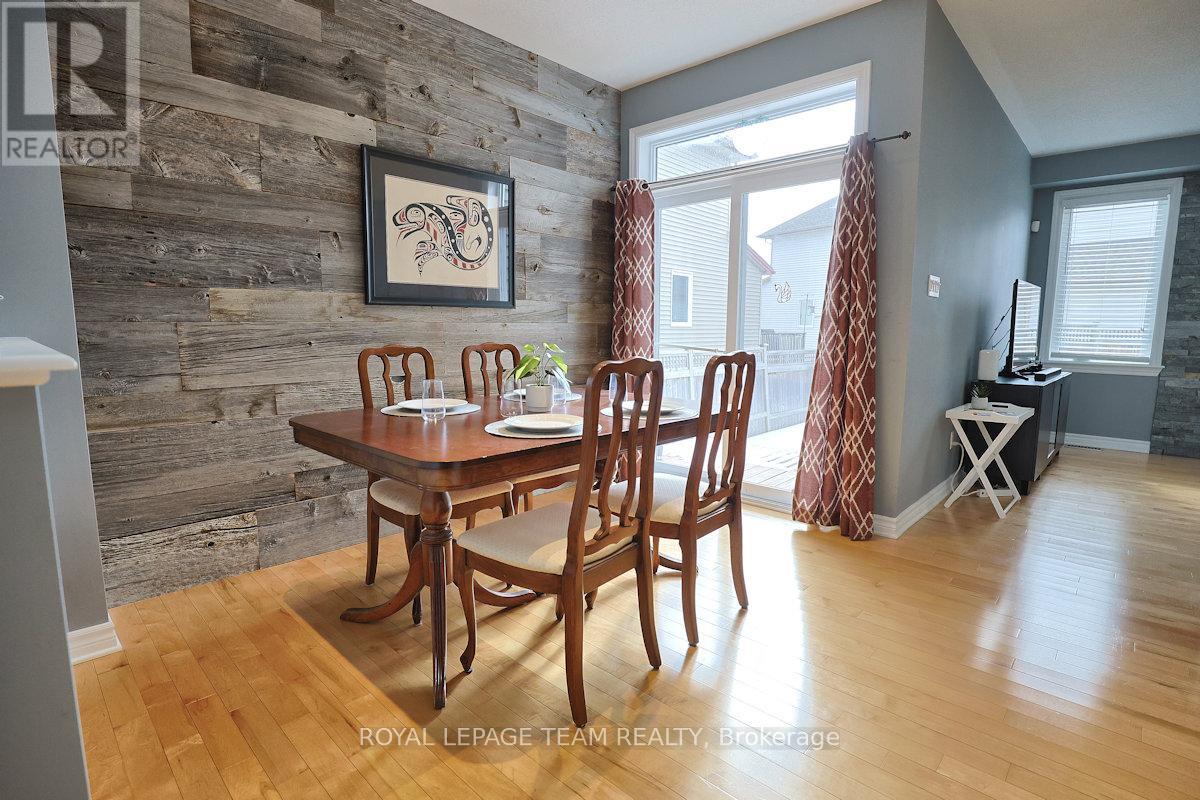 1591 Carronbridge Circle, Ottawa, Ontario  K2M 0G5 - Photo 4 - X12844660