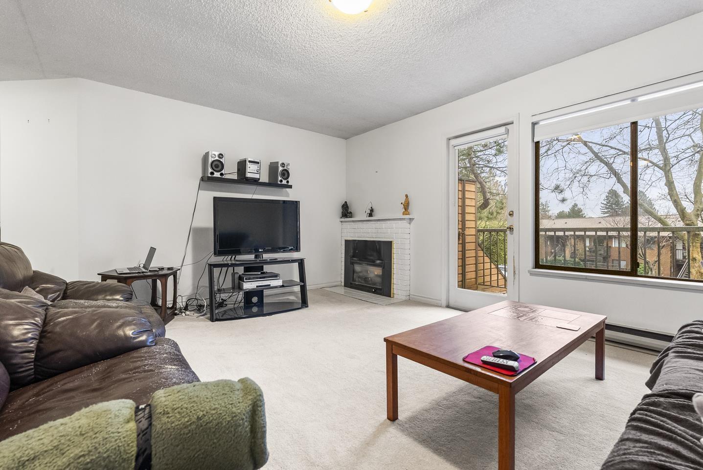 2207 10620 150 Street, Surrey, British Columbia  V3R 7K3 - Photo 3 - R3107603