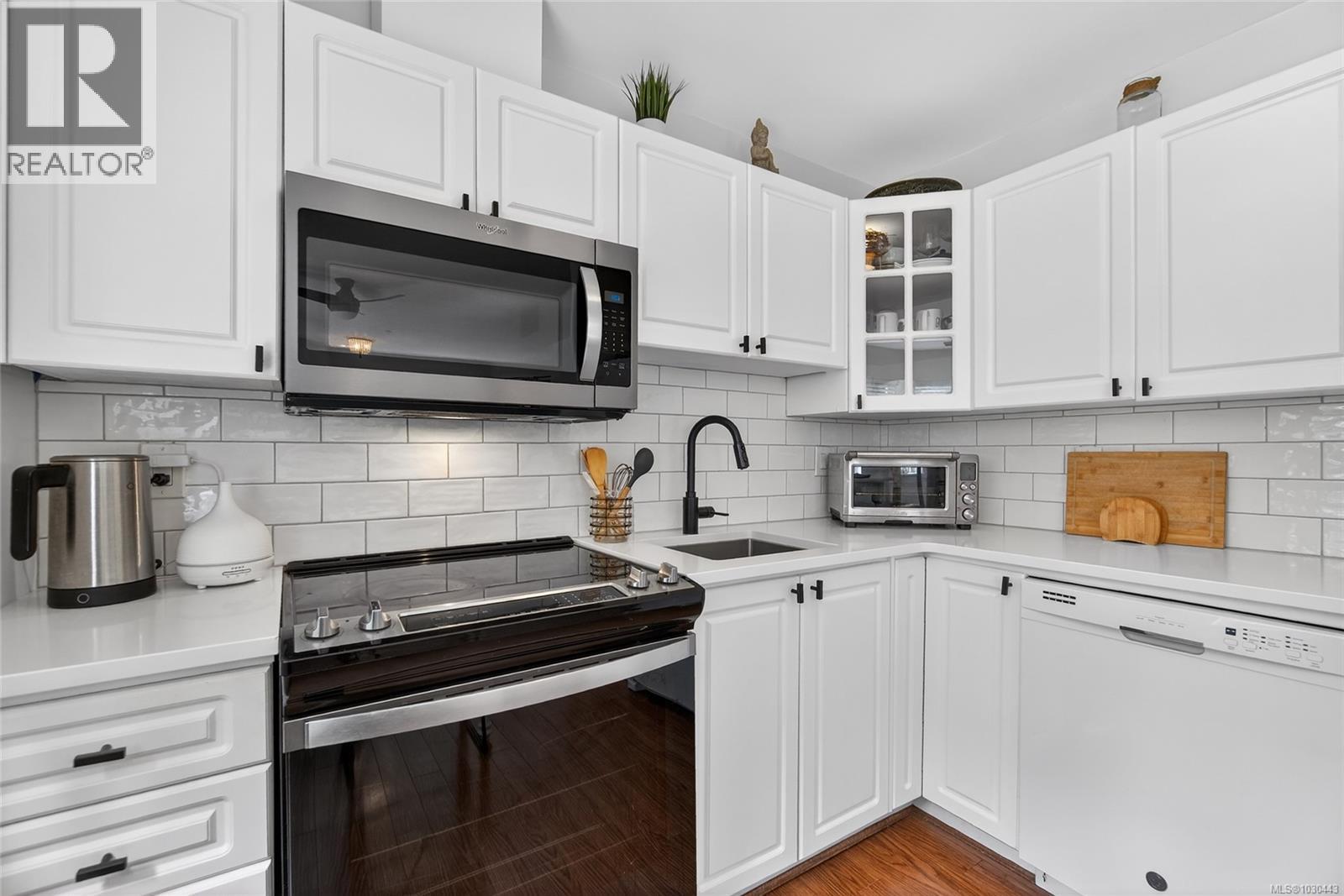 109 24 Prideaux St, Nanaimo, British Columbia  V9R 2M4 - Photo 13 - 1030443