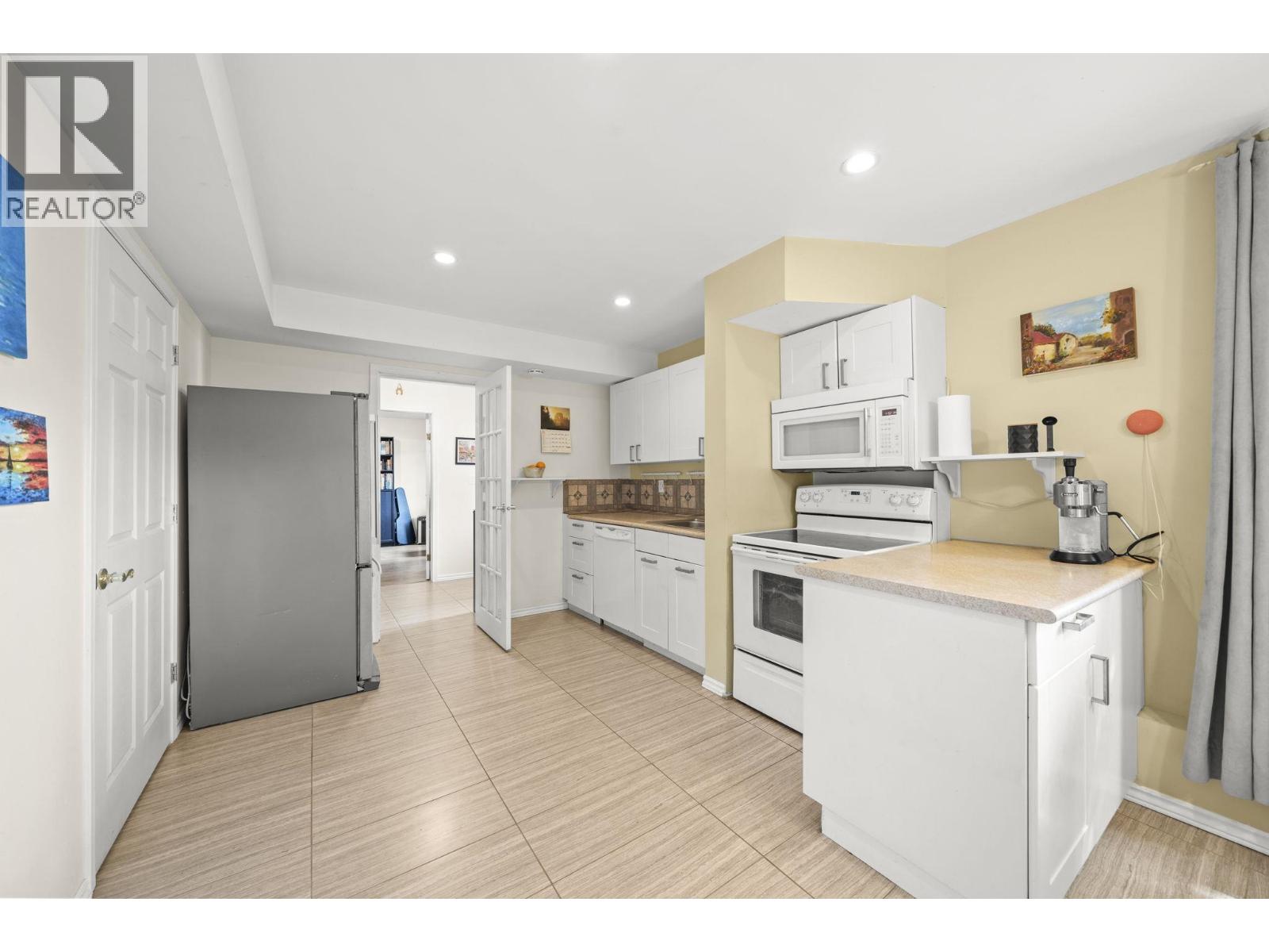 2250 Hawthorne Avenue, Port Coquitlam, British Columbia  V3C 1W8 - Photo 26 - R3107563