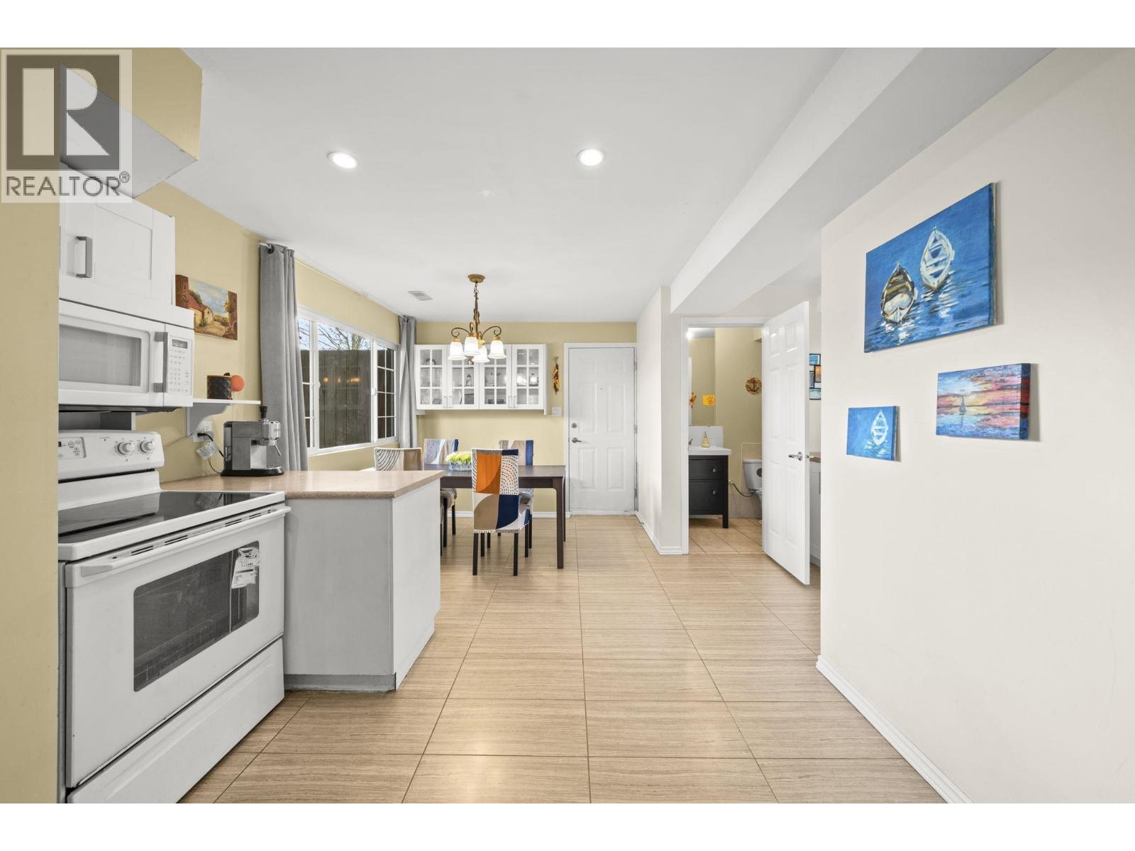 2250 Hawthorne Avenue, Port Coquitlam, British Columbia  V3C 1W8 - Photo 24 - R3107563