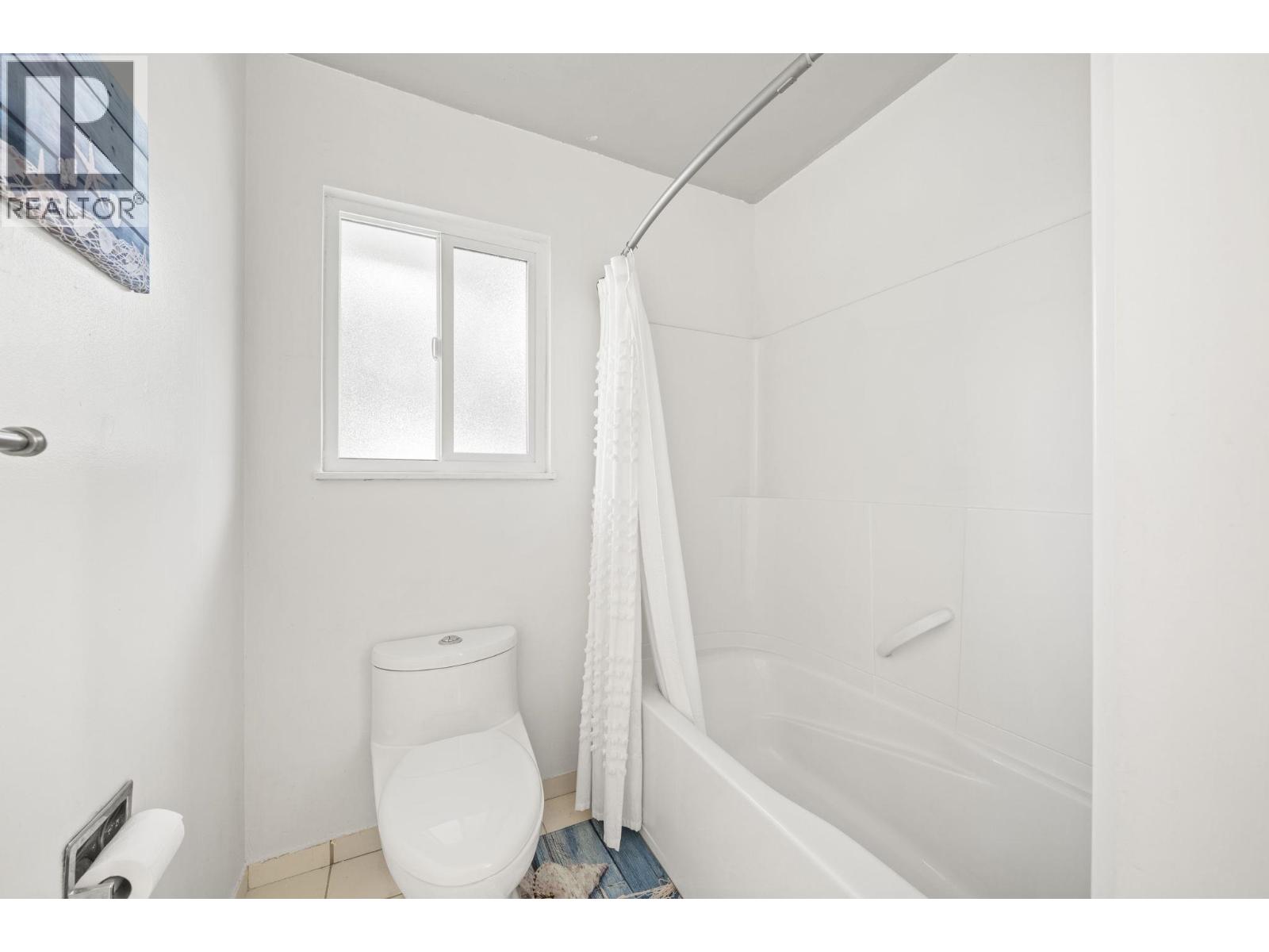 2250 Hawthorne Avenue, Port Coquitlam, British Columbia  V3C 1W8 - Photo 15 - R3107563