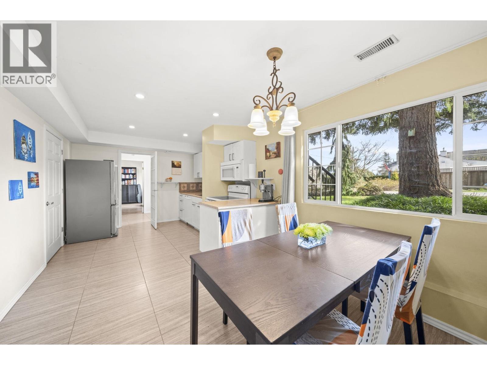 2250 Hawthorne Avenue, Port Coquitlam, British Columbia  V3C 1W8 - Photo 25 - R3107563