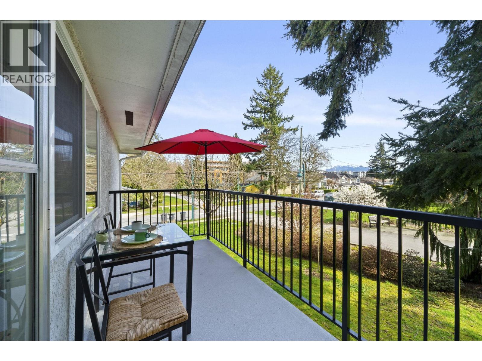 2250 Hawthorne Avenue, Port Coquitlam, British Columbia  V3C 1W8 - Photo 11 - R3107563