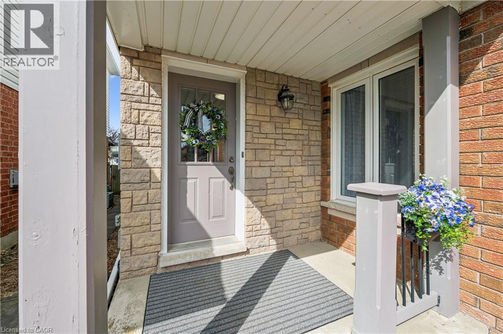 116 Essex Point Drive, Cambridge, Ontario  N1T 1W6 - Photo 4 - 40818152