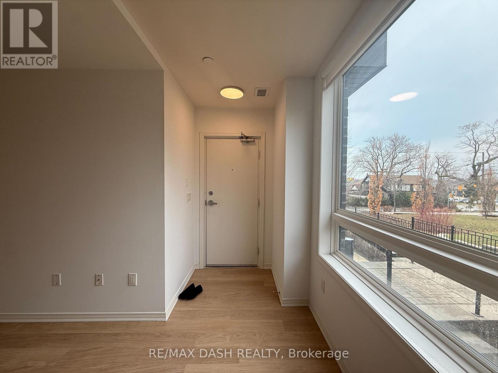 204 - 1130 Briar Hill Avenue, Toronto, Ontario  M6B 0A9 - Photo 33 - W12967448