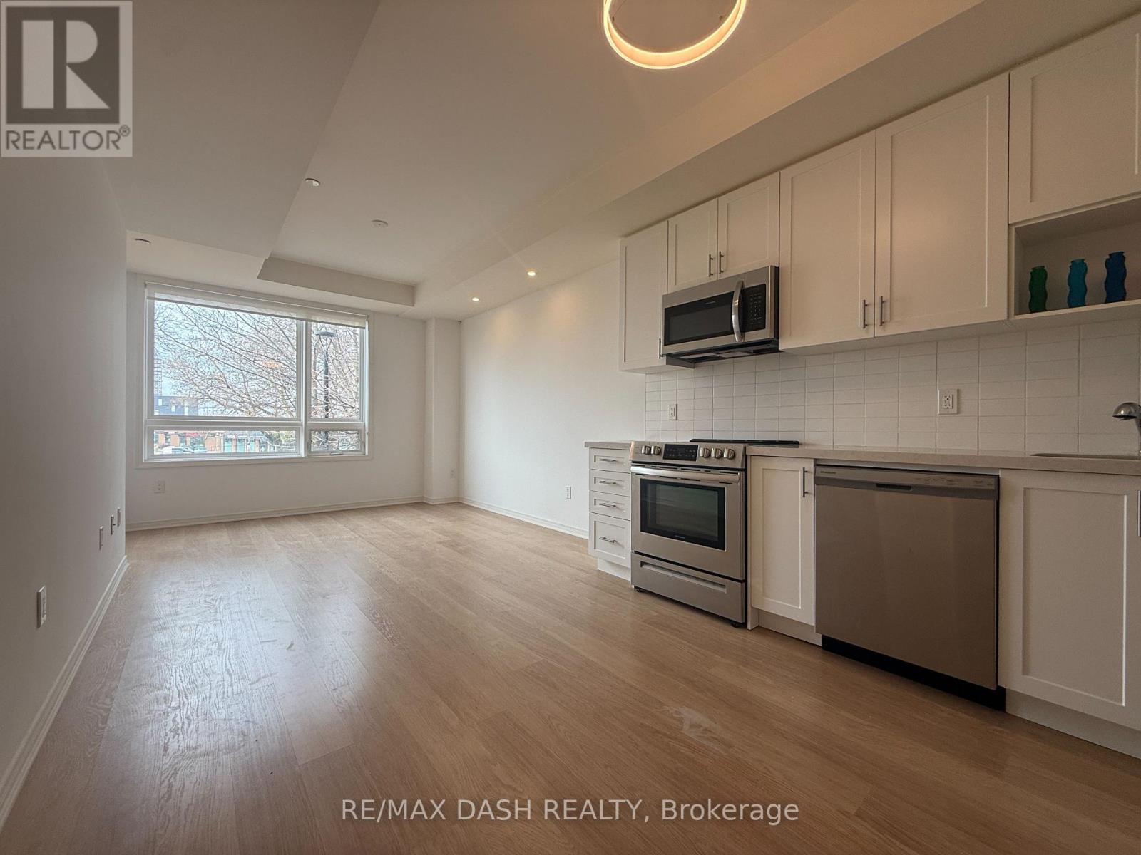 204 - 1130 Briar Hill Avenue, Toronto, Ontario  M6B 0A9 - Photo 6 - W12967448