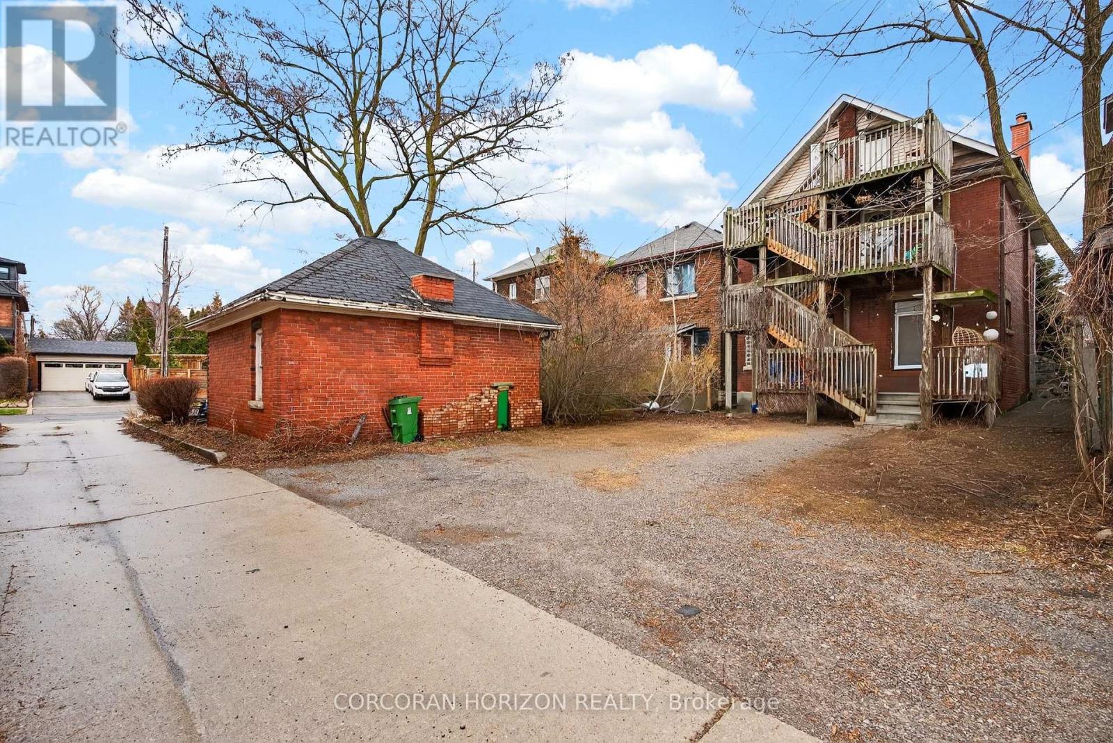 256 Keele Street, Toronto, Ontario M6P 2K3 - Photo 29 - W12967502