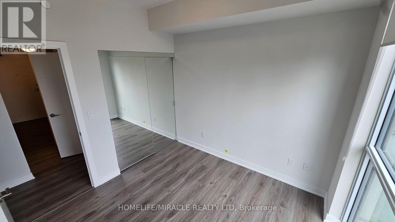 1906 - 4130 Parkside Village Drive, Mississauga, Ontario  L5B 0L7 - Photo 13 - W12967580