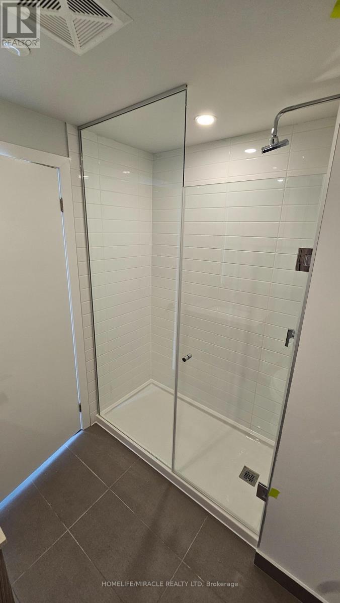 1906 - 4130 Parkside Village Drive, Mississauga, Ontario  L5B 0L7 - Photo 17 - W12967580