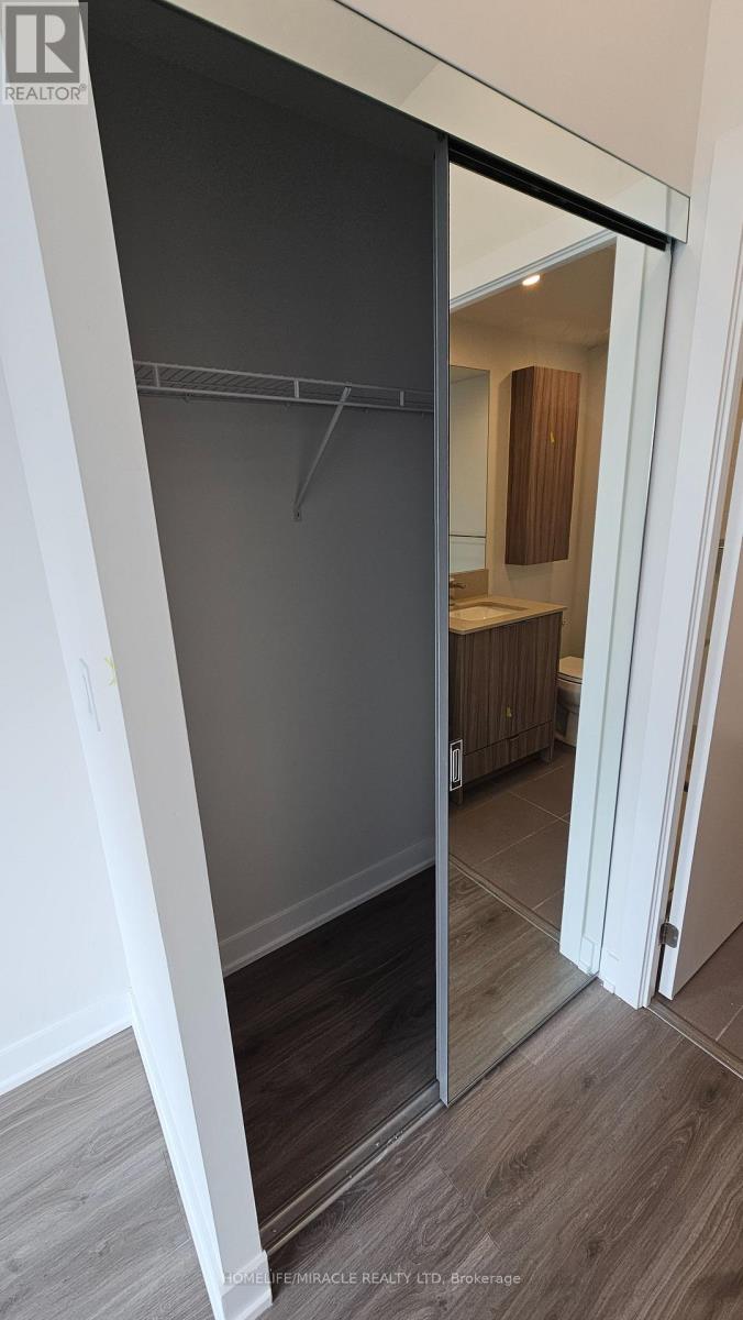 1906 - 4130 Parkside Village Drive, Mississauga, Ontario  L5B 0L7 - Photo 9 - W12967580