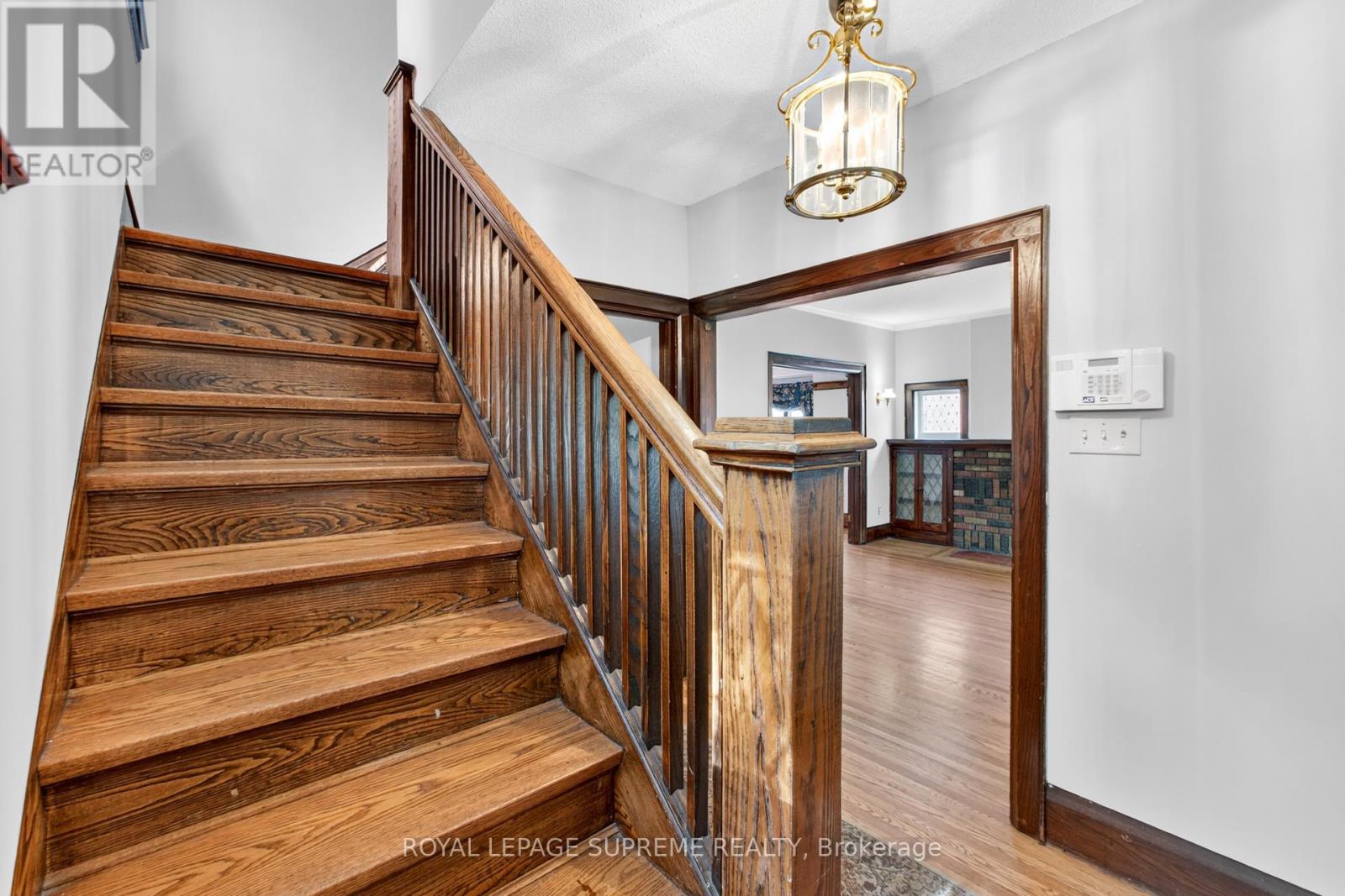 10 King Street Crescent, Toronto, Ontario  M9N 1K6 - Photo 28 - W12967584