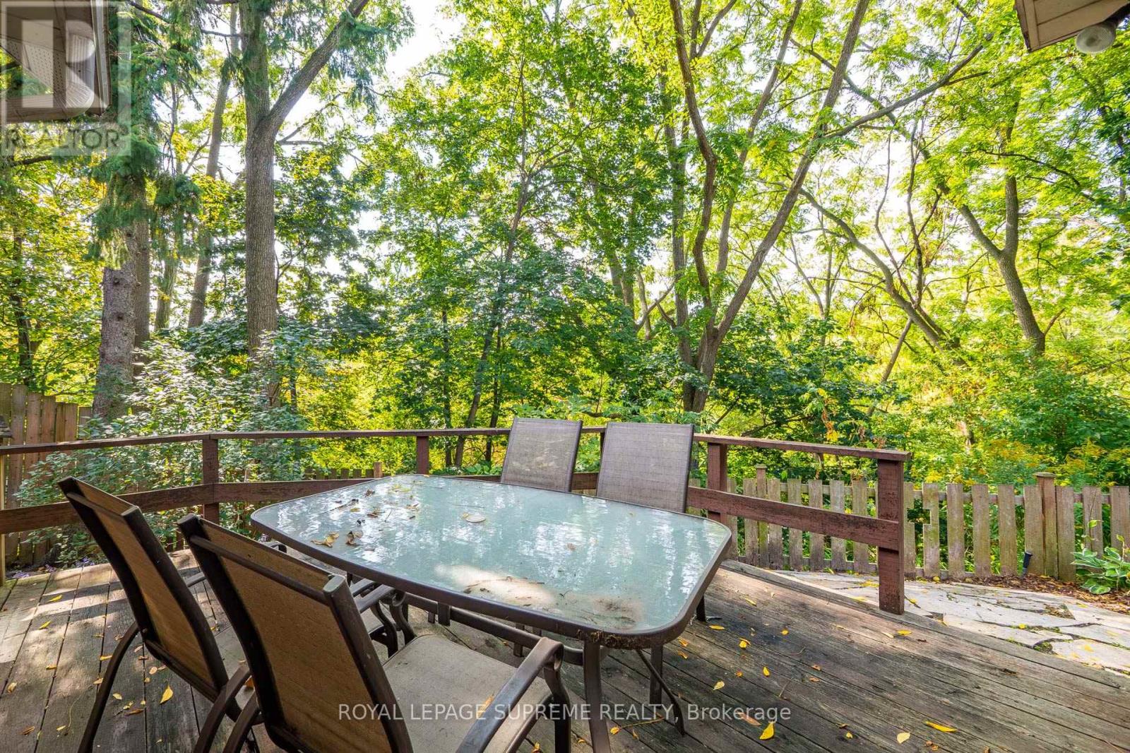 10 King Street Crescent, Toronto, Ontario  M9N 1K6 - Photo 45 - W12967584