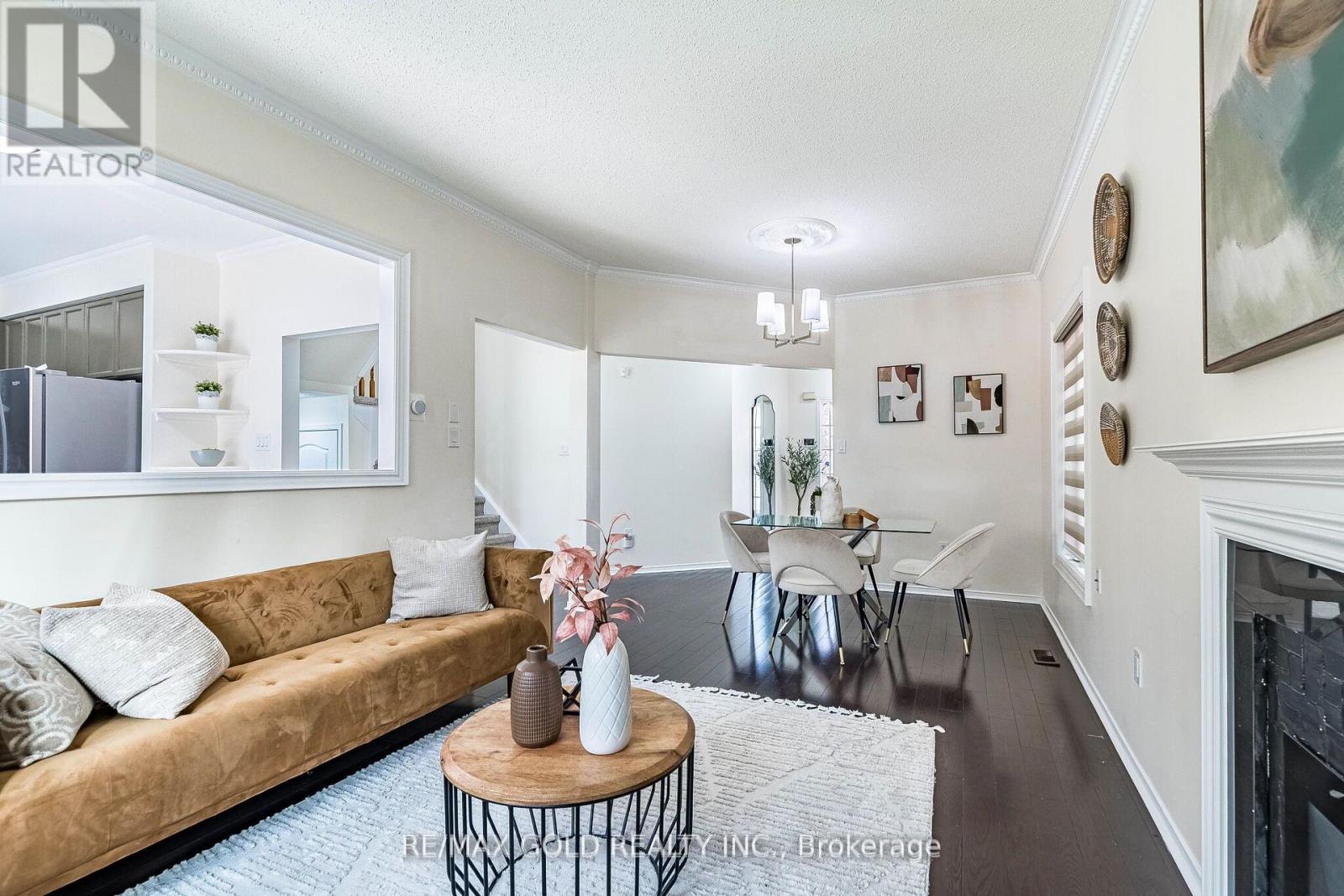 26 Waterdale Road, Brampton, Ontario  L7A 1S3 - Photo 10 - W12967594