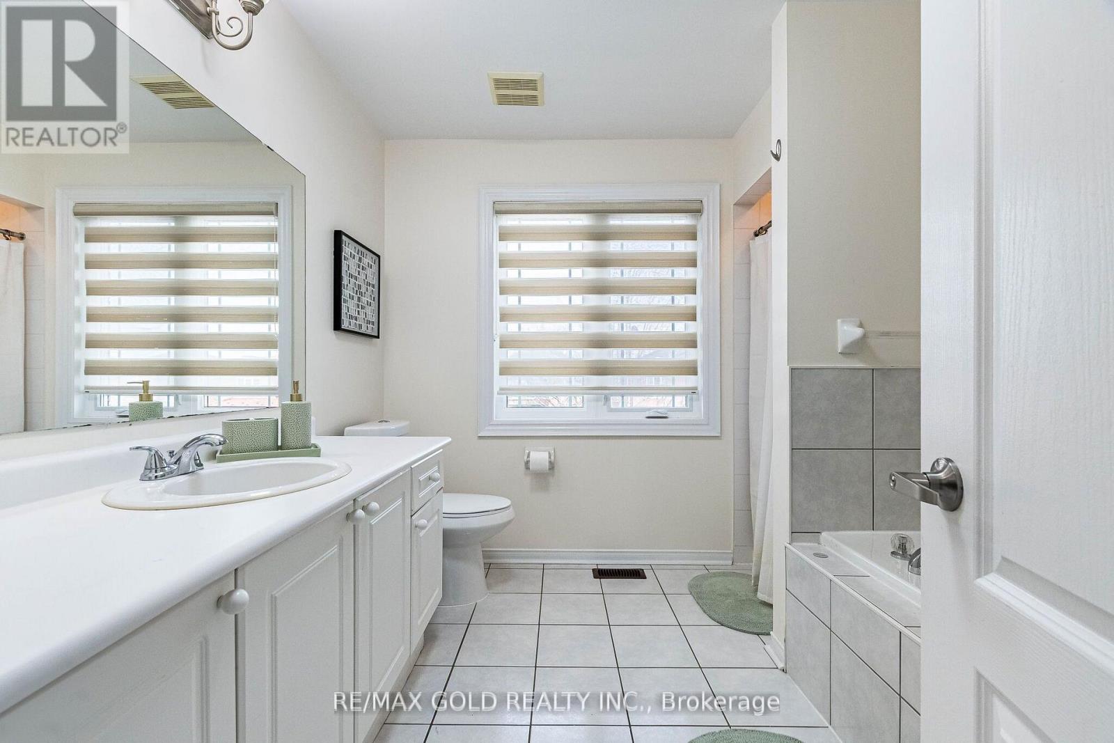 26 Waterdale Road, Brampton, Ontario  L7A 1S3 - Photo 31 - W12967594