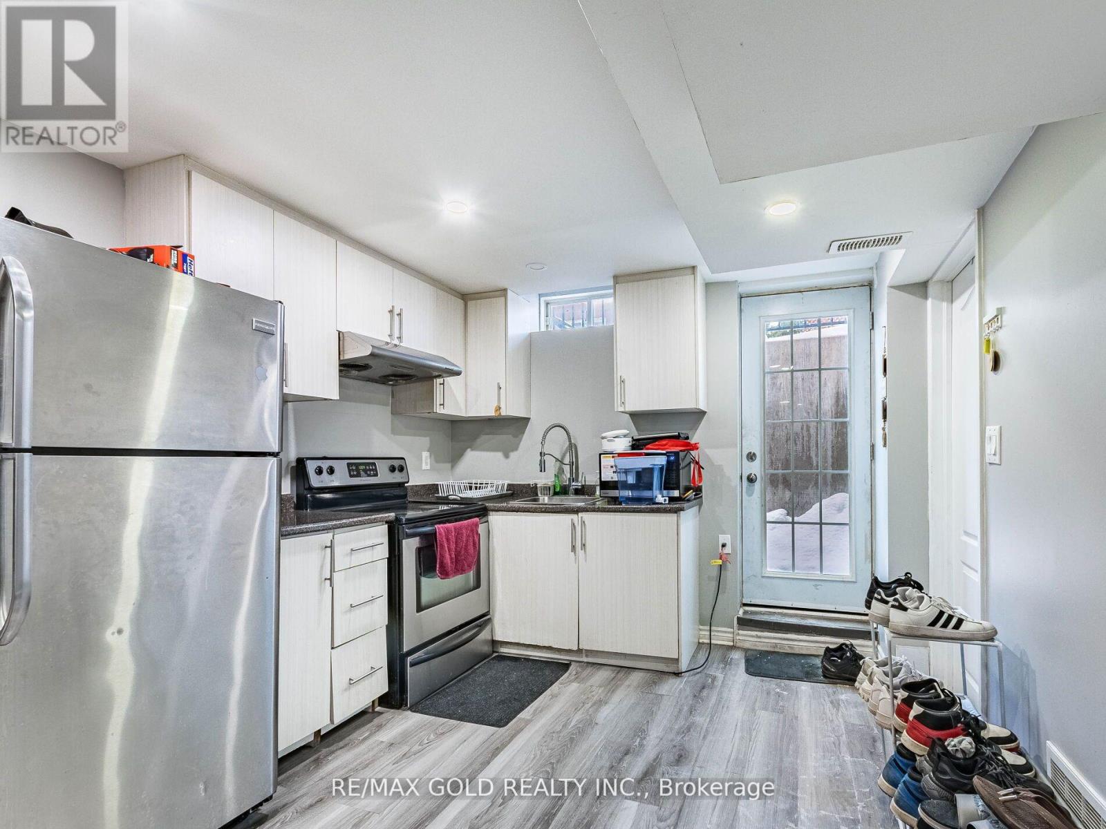 26 Waterdale Road, Brampton, Ontario  L7A 1S3 - Photo 41 - W12967594