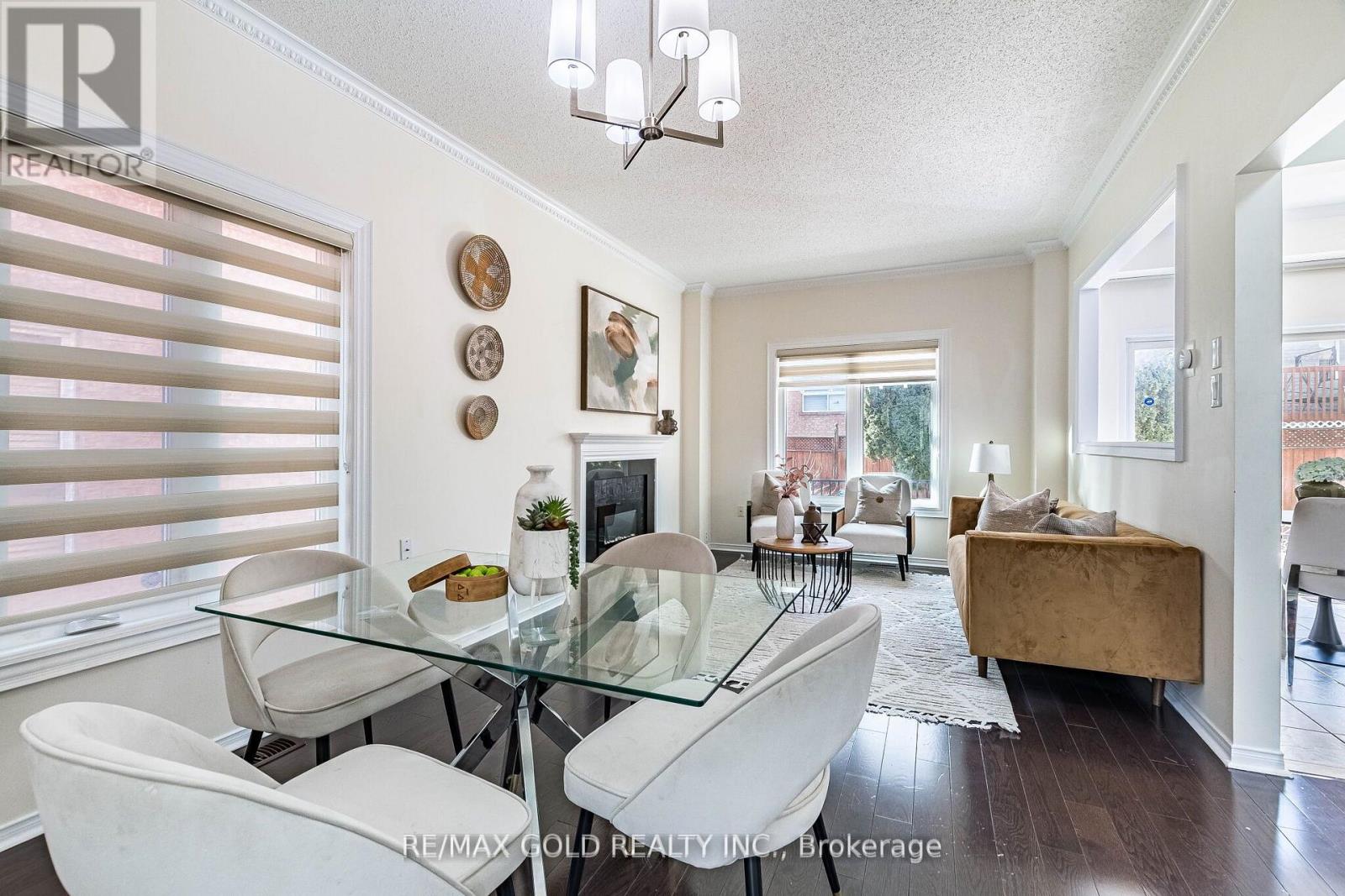 26 Waterdale Road, Brampton, Ontario  L7A 1S3 - Photo 6 - W12967594