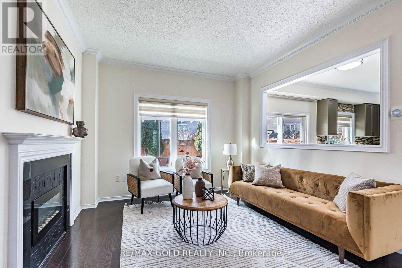 26 Waterdale Road, Brampton, Ontario  L7A 1S3 - Photo 9 - W12967594