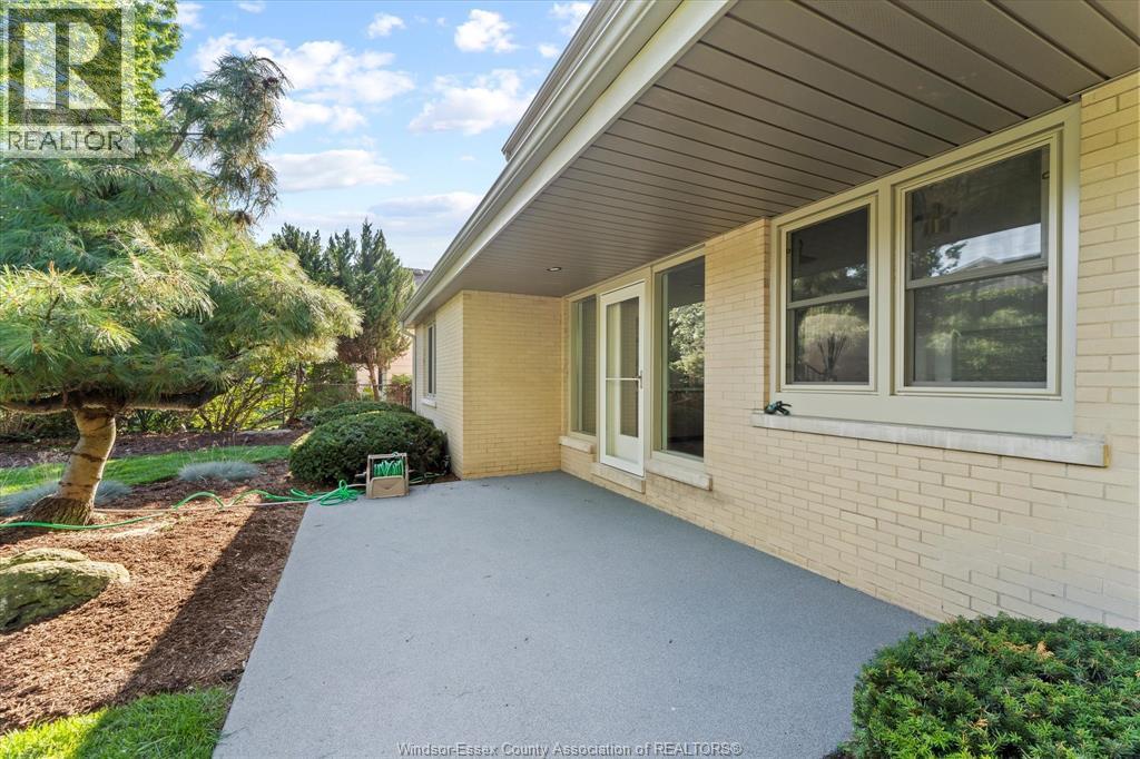 2371 Riverside Drive West, Windsor, Ontario  N9B 1B1 - Photo 37 - 26007347