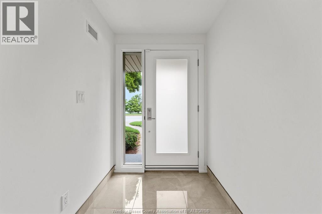 2371 Riverside Drive West, Windsor, Ontario  N9B 1B1 - Photo 5 - 26007347