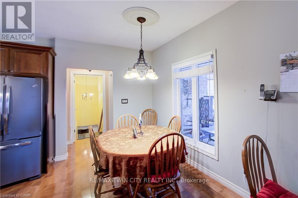 122287 Concession 8 Road, West Grey, Ontario  N0G 1C0 - Photo 11 - X12967480