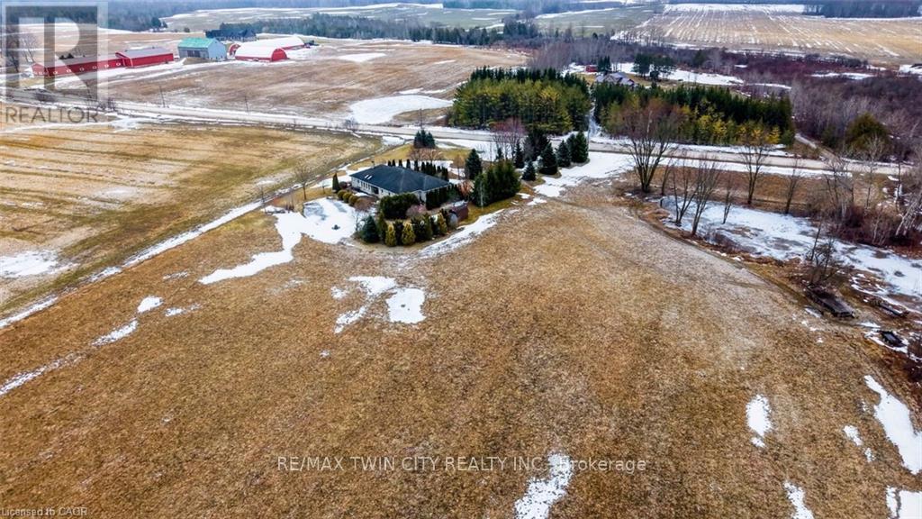 122287 Concession 8 Road, West Grey, Ontario  N0G 1C0 - Photo 3 - X12967480