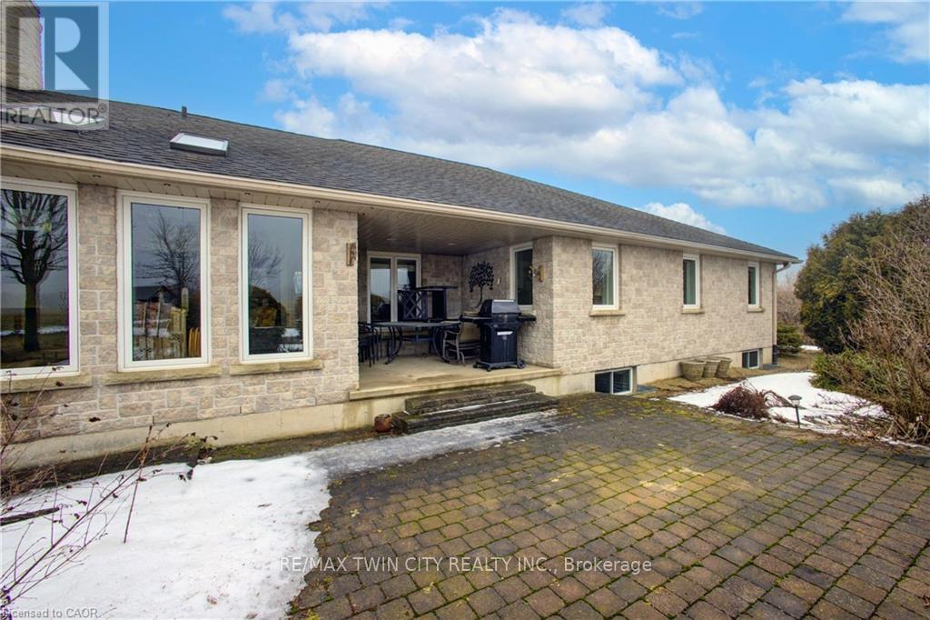 122287 Concession 8 Road, West Grey, Ontario  N0G 1C0 - Photo 47 - X12967480