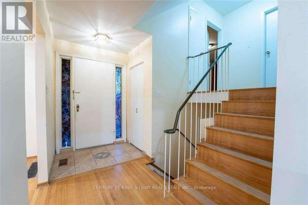 7 Ennismore Place, Toronto, Ontario  M2J 1Z9 - Photo 2 - C12860874