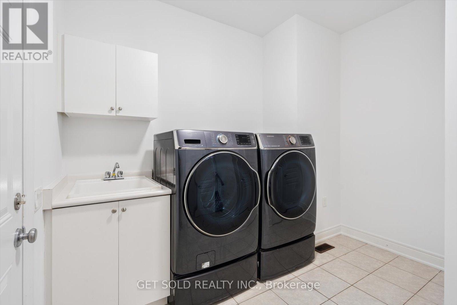 49 Blackberry Valley Crescent, Caledon, Ontario  L7C 2C7 - Photo 23 - W12321895